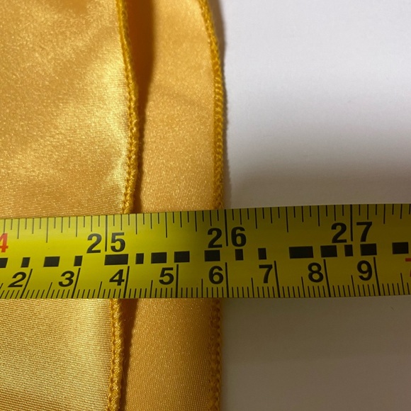 Annalee + Hope Shimmering Gold Top - SIZE M - NWT - Picture 9 of 10